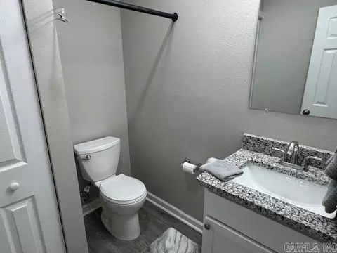 105 Azalea, Lonoke, AR 72086 photo 17