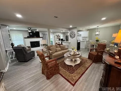 105 Azalea, Lonoke, AR 72086 photo 7