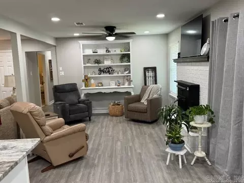 105 Azalea, Lonoke, AR 72086 photo 10