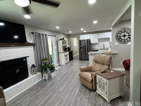 105 Azalea, Lonoke, AR 72086 photo 11