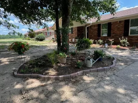 105 Azalea, Lonoke, AR 72086 photo 3
