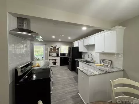 105 Azalea, Lonoke, AR 72086 photo 13