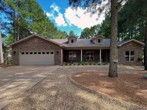 10 Forjador Ln, Hot Springs Village, AR 71909
