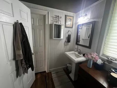209 N Hickory St, Beebe, AR 72012 photo 8