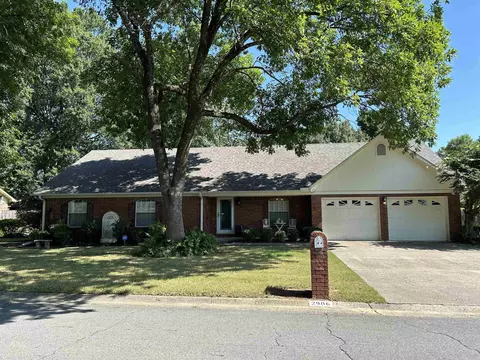 Exterior - 2906 Wicket St, Conway, AR 72034 photo 4 of 9