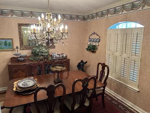 Dining - 2906 Wicket St, Conway, AR 72034 photo 4 of 5