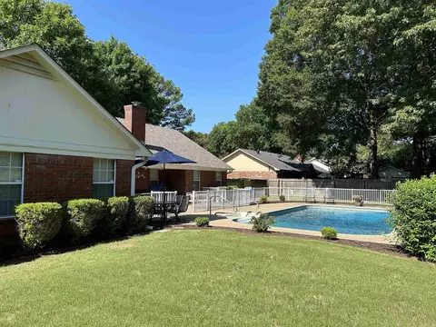 Exterior - 2906 Wicket St, Conway, AR 72034 photo 6 of 9