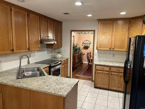 Kitchen - 2906 Wicket St, Conway, AR 72034 photo 2 of 4