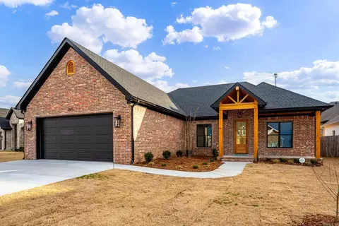 2435 Lilac Dr, Conway, AR 72034 photo 2