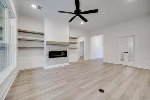 2435 Lilac Dr, Conway, AR 72034 photo 4