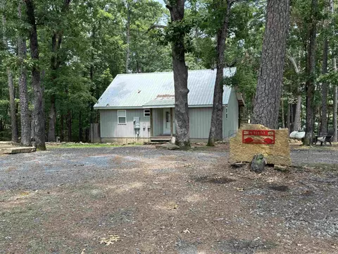 1237 Circle Acres Rd, Greers Ferry, AR 72067