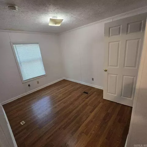 8805 Lisa Ln, Pine Bluff, AR 71603 photo 4