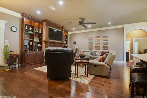 60 Cossatot Cir, Cabot, AR 72023 photo 5