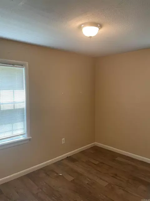 612 1st St, Conway, AR 72032 photo 9