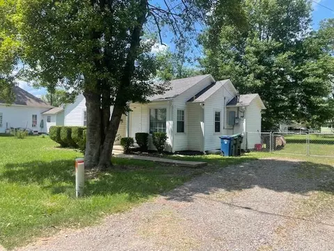 612 1st St, Conway, AR 72032 photo 3