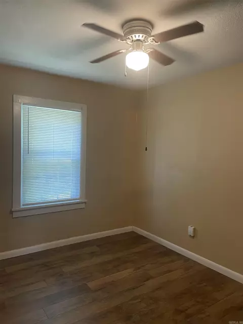 612 1st St, Conway, AR 72032 photo 10