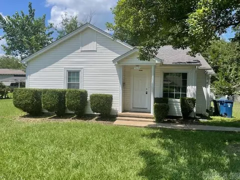 612 1st St, Conway, AR 72032 photo 2