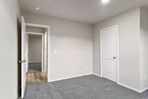 Bedroom - 1296 Meadows Dr, Benton, AR 72019 photo 3 of 7