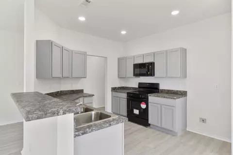 1343 Meadows Dr, Benton, AR 72019 photo 6