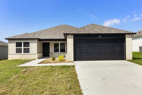 1327 Meadows Dr, Benton, AR 72019 photo 2