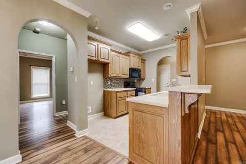 Entry Way - 23 Bowling Ln, Conway, AR 72032 photo 1 of 1