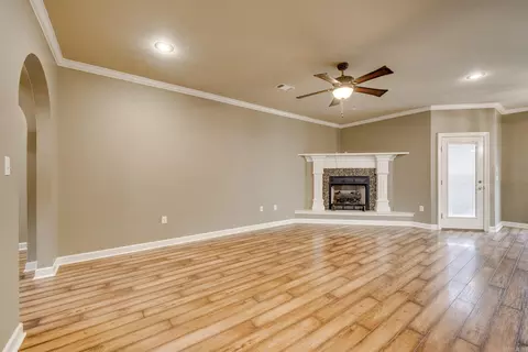 Living - 23 Bowling Ln, Conway, AR 72032 photo 7 of 7