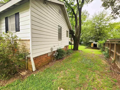408 W Pine St, Benton, AR 72015 photo 9