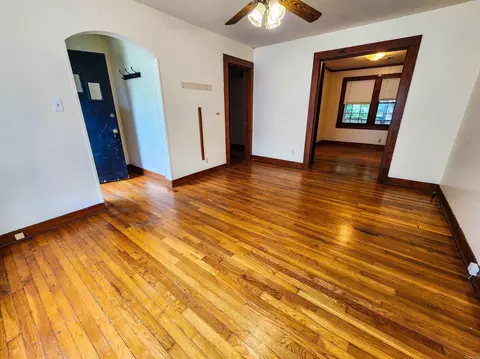 408 W Pine St, Benton, AR 72015 photo 8