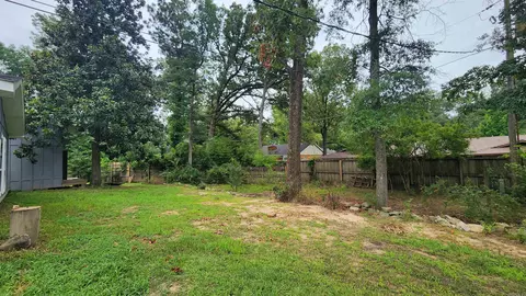 Exterior - 700 W 33rd Ave, Pine Bluff, AR 71603 photo 6 of 7