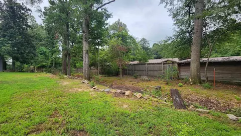 Exterior - 700 W 33rd Ave, Pine Bluff, AR 71603 photo 7 of 7