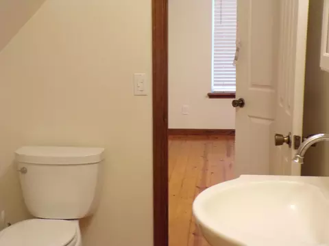 Bath - 899 Ocean, Mountain View, AR 72560 photo 3 of 3