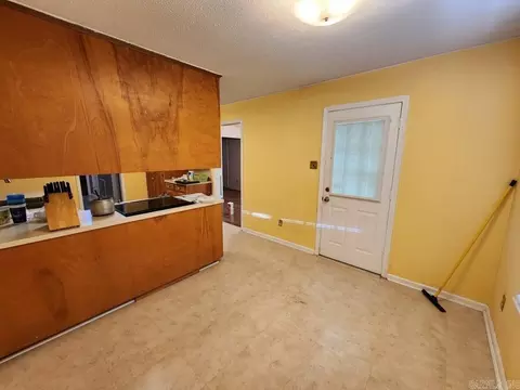 10710 Sharon Dr, Mabelvale, AR 72103 photo 7