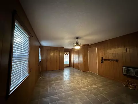 Living - 307 E 5th St, Rison, AR 71665 photo 5 of 6