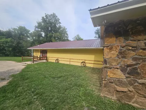 111 Peach St, Marshall, AR 72650 photo 6