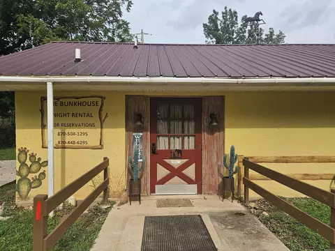 111 Peach St, Marshall, AR 72650 photo 4