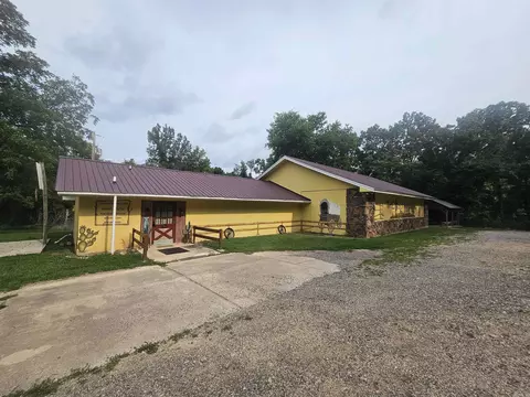111 Peach St, Marshall, AR 72650 photo 1