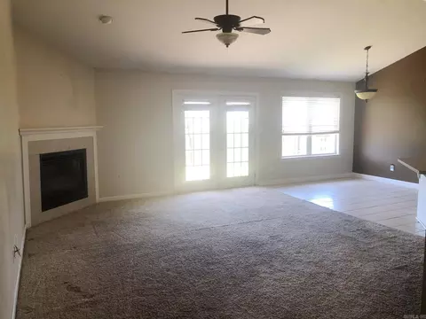 8 Apache Cir, Lonoke, AR 72086 photo 3