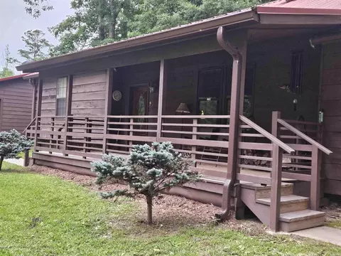Exterior - 8610 Scarlett Ln, Pine Bluff, AR 71603 photo 6 of 15