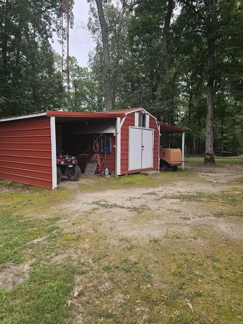 Exterior - 8610 Scarlett Ln, Pine Bluff, AR 71603 photo 12 of 15