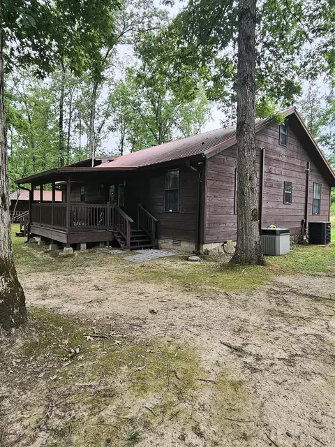 Exterior - 8610 Scarlett Ln, Pine Bluff, AR 71603 photo 4 of 15