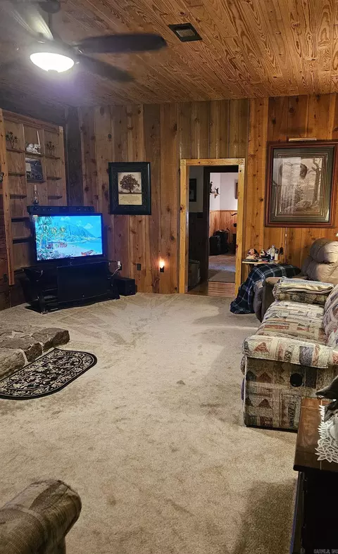 Living - 8610 Scarlett Ln, Pine Bluff, AR 71603 photo 1 of 1