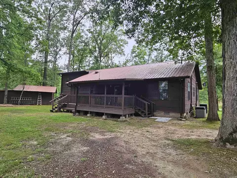 Exterior - 8610 Scarlett Ln, Pine Bluff, AR 71603 photo 5 of 15