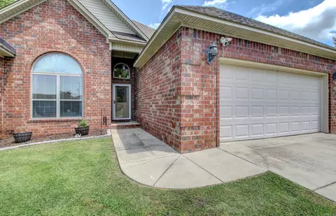 100 Fuscata Loop, Lonoke, AR 72086 photo 3