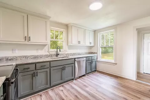 217 S Fourth St, Benton, AR 72015 photo 6