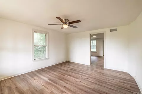 217 S Fourth St, Benton, AR 72015 photo 3