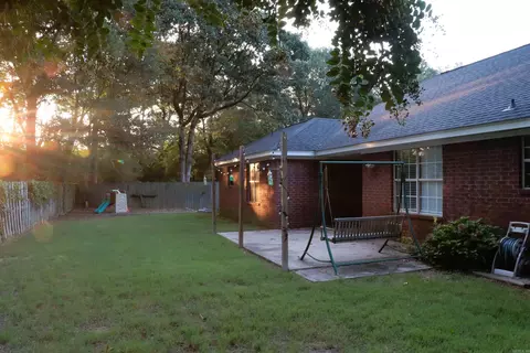 Exterior - 1406 Wild Rose Cir, Conway, AR 72032 photo 3 of 4