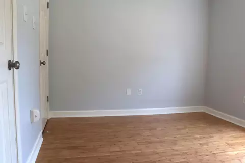 Bedroom - 1406 Wild Rose Cir, Conway, AR 72032 photo 5 of 6