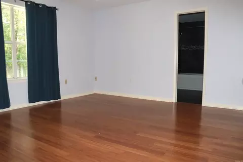 Bedroom - 1406 Wild Rose Cir, Conway, AR 72032 photo 2 of 6