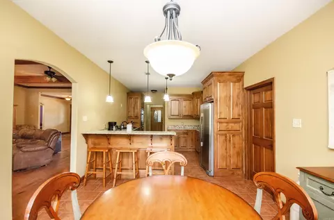 Dining - 77 Reed Rd, Greenbrier, AR 72058 photo 2 of 4