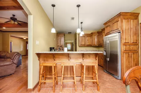 Kitchen - 77 Reed Rd, Greenbrier, AR 72058 photo 7 of 7